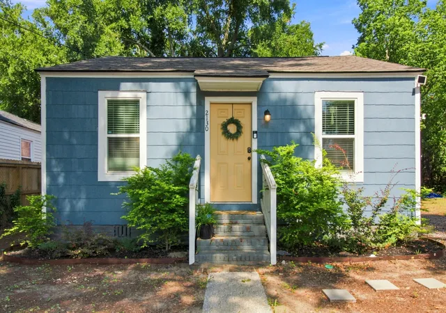 Photo 3 of Single family home for sale at 2130 Commander Rd, North Charleston, SC 29405 | MLS# 26023417 | Listing updated on 2026-10-24