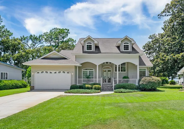 Single family home for sale at 903 Butter Rd, Bonneau, SC 29431 | MLS# 26018851
