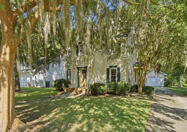 Homes for sale in Hanahan, SC | 36 Manor Blvd, Hanahan, SC 29410 | MLS# 26019101