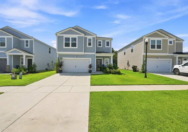 Photo 1 of Single family home for sale at 189 Lucky Day Dr, Summerville, SC 29486 | MLS# 26024375 | Listing updated on 2026-09-16