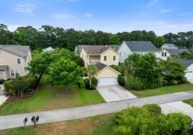 Photo 3 of Single family home for sale at 4282 Misty Holw Ln, Ravenel, SC 29470 | MLS# 26013385 | Listing updated on 2026-08-06