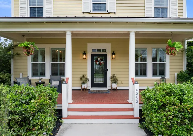 Photo 4 of Single family home for sale at 4282 Misty Holw Ln, Ravenel, SC 29470 | MLS# 26013385 | Listing updated on 2026-08-06