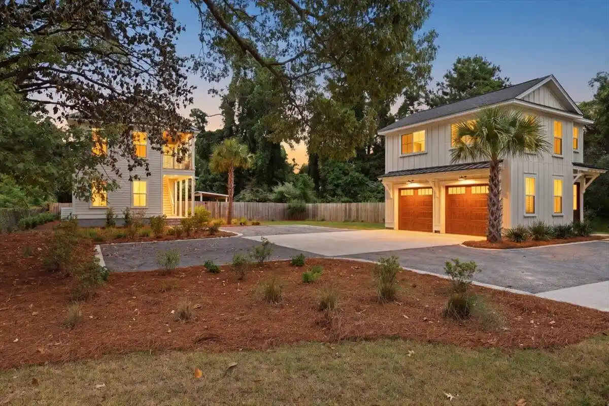 Photo 1 of Single family home for sale at 532 Fleming Rd, Charleston, SC 29412 | MLS# 26029257 | Listing updated on 2026-10-30