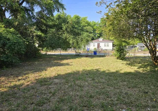 3rd image of 1809 Grayson St, North Charleston, SC 29405 | MLS# 26011181