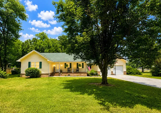 Homes for sale in Moncks Corner, SC | 203 Whitesville Rd, Moncks Corner, SC 29461 | MLS# 26019321