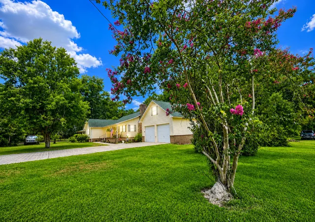Photo 3 of Single family home for sale at 203 Whitesville Rd, Moncks Corner, SC 29461 | MLS# 26019321 | Listing updated on 2026-08-12