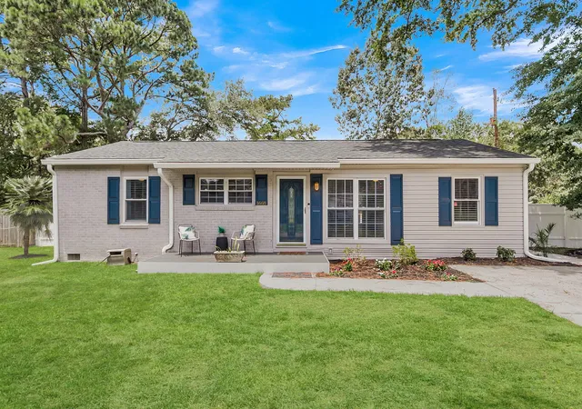 Photo 2 of Single family home for sale at 1668 Mepkin Rd, Charleston, SC 29407 | MLS# 26021201 | Listing updated on 2026-09-14