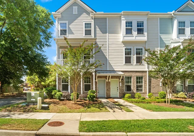 Homes for sale in Charleston, SC | 101 Rowans Creek Dr, Charleston, SC 29492 | MLS# 26019350