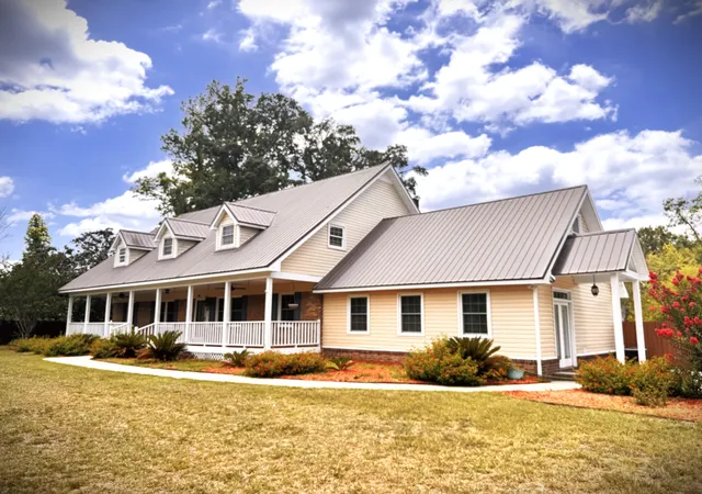 Homes for sale in Walterboro, SC | 379 Mcclure Ln, Walterboro, SC 29488 | MLS# 26019037