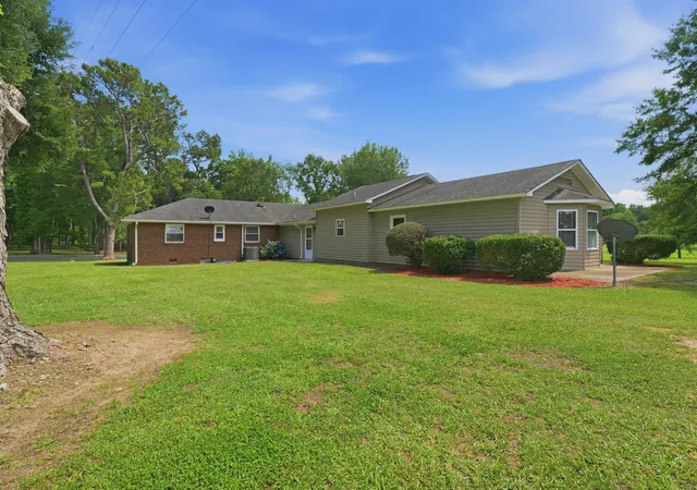 2nd image of 1469 Wren Rd, Saint Stephen, SC 29479 | MLS# 26018437