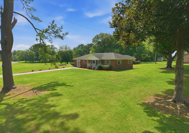 5th image of 1469 Wren Rd, Saint Stephen, SC 29479 | MLS# 26018437