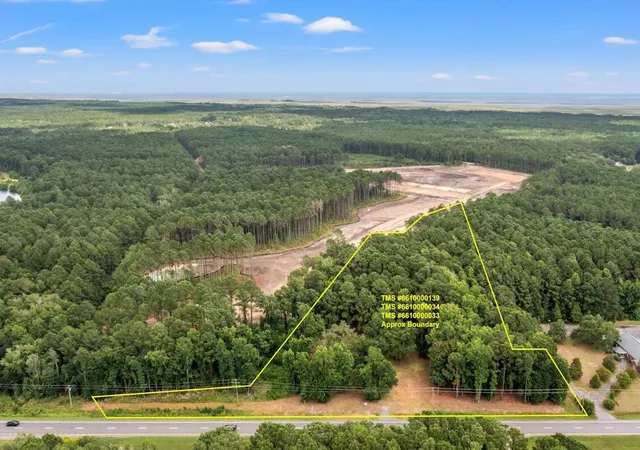 Photo 3 of Land for sale at 0 Us 17, Awendaw, SC 29429 | MLS# 26019569 | Listing updated on 2026-09-11