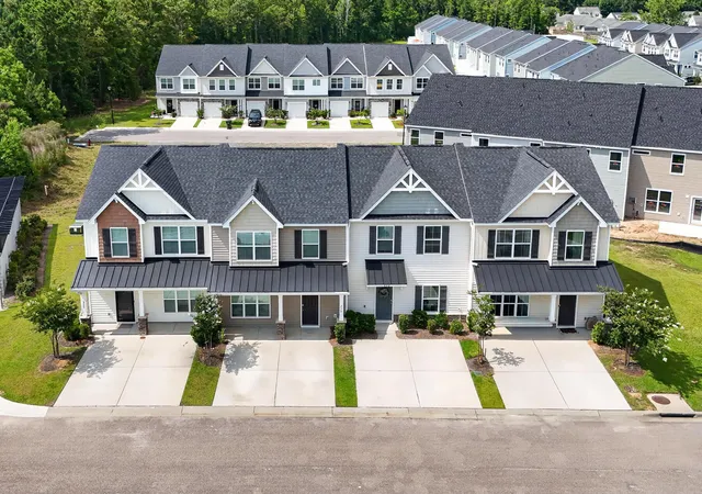 3rd image of 230 Swallowtail Ln, Goose Creek, SC 29445 | MLS# 26019990