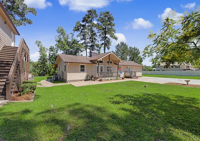 Homes for sale in Georgetown, SC | 164 Mohican Dr, Georgetown, SC 29440 | MLS# 26019335