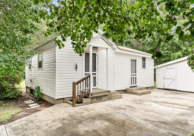 Photo 2 of Single family home for sale at 6590 Low Country Hwy, Ehrhardt, SC 29081 | MLS# 26024472 | Listing updated on 2026-08-28