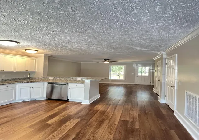 4th image of 8589 Lake Marion Dr, North Charleston, SC 29406