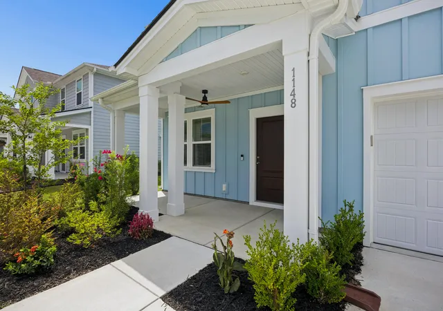 Photo 2 of Single family home for sale at 1148 Salty Hammock Ct, Beaufort, SC 29902 | MLS# 26023031 | Listing updated on 2026-08-15