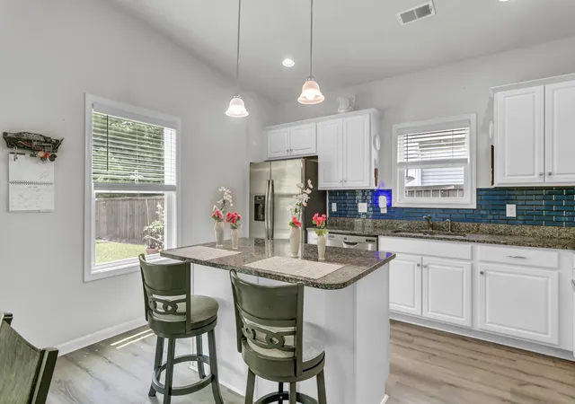 Homes for sale in Summerville, SC | 105 Clydesdale Cir, Summerville, SC 29486 | MLS# 26019715