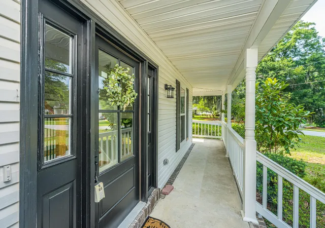 Photo 4 of Single family home for sale at 728 Gilmore Ct, Charleston, SC 29412 | MLS# 26021770 | Listing updated on 2026-10-03