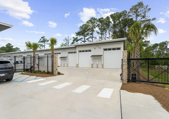 Photo 2 of Single family home for sale at 565 Faison Rd #B5, Mount Pleasant, SC 29466 | MLS# 26020390 | Listing updated on 2026-08-21