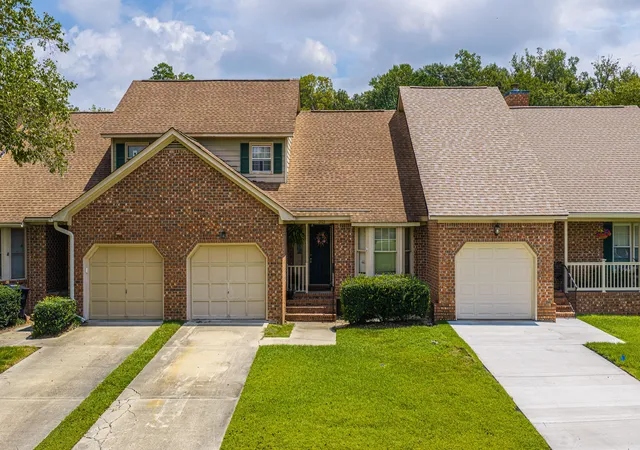 Photo 3 of Townhouse for sale at 1503 Audubon Ct, Summerville, SC 29485 | MLS# 26022427 | Listing updated on 2026-09-02