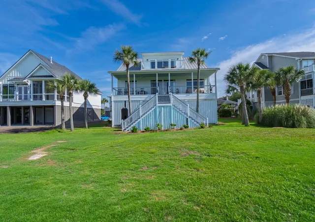 Homes for sale in Edisto Island, SC | 8 Battery Park Rd, Edisto Island, SC 29438 | MLS# 26016905