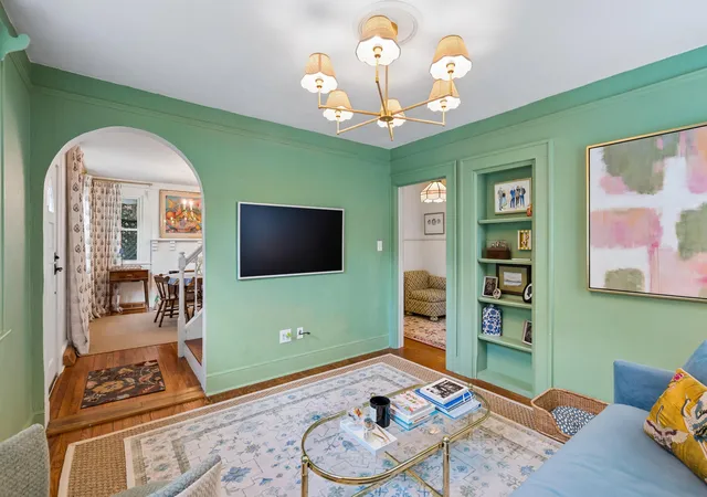Photo 4 of Single family home for sale at 2125 Medway Rd, Charleston, SC 29412 | MLS# 26022297 | Listing updated on 2026-09-25
