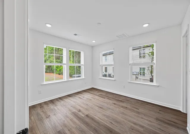 3rd image of 4034 Cornwell Ave, North Charleston, SC 29405 | MLS# 26023300