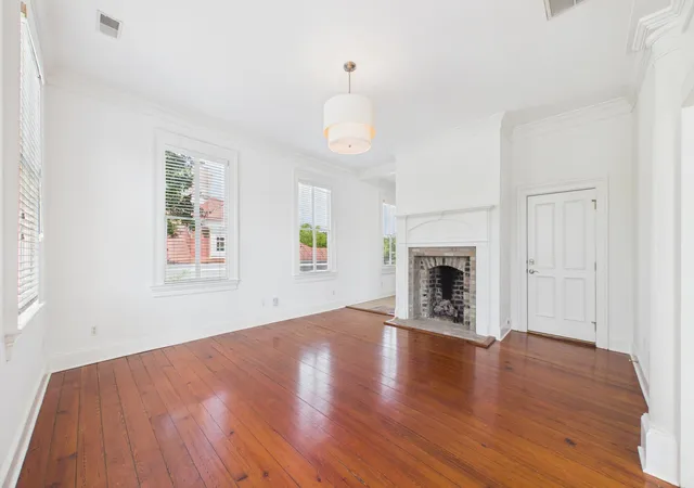 Homes for sale in Charleston, SC | 180 Broad St #E, Charleston, SC 29401 | MLS# 26011535