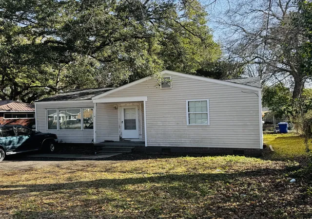 1st image of 1255 Remount Rd, North Charleston, SC 29406 | MLS# 26010533