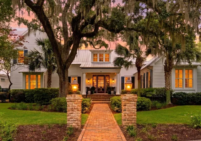 Photo 2 of Single family home for sale at 86 Iron Btm Ln, Daniel Island, SC 29492 | MLS# 26021180 | Listing updated on 2026-09-17