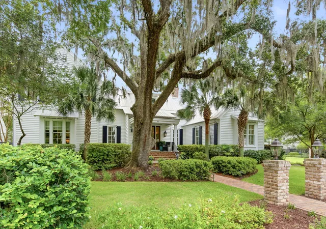 Photo 3 of Single family home for sale at 86 Iron Btm Ln, Daniel Island, SC 29492 | MLS# 26021180 | Listing updated on 2026-09-17