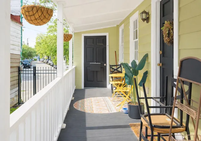 Homes for sale in Charleston, SC | 51 Radcliffe St, Charleston, SC 29403 | MLS# 26011105