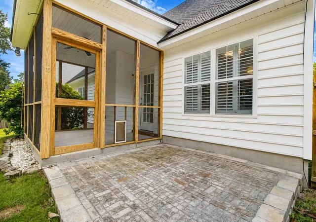 Photo 3 of Single family home for sale at 346 Arlington Dr, Charleston, SC 29414 | MLS# 26024057 | Listing updated on 2026-10-13