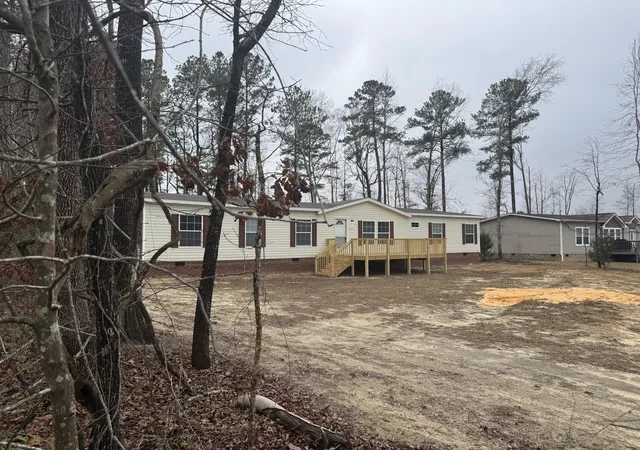 Homes for sale in Eutawville, SC | 165 Ash Hill Dr, Eutawville, SC 29048 | MLS# 26013478