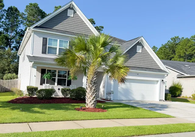 Photo 2 of Single family home for sale at 720 Kilarney Rd, Summerville, SC 29483 | MLS# 26023615 | Listing updated on 2026-09-16