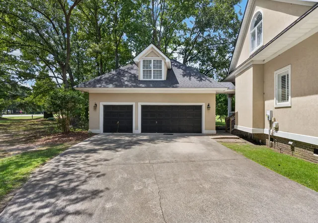Photo 4 of Single family home for sale at 101 Ashley Hl Dr, Goose Creek, SC 29445 | MLS# 26023680 | Listing updated on 2026-09-15