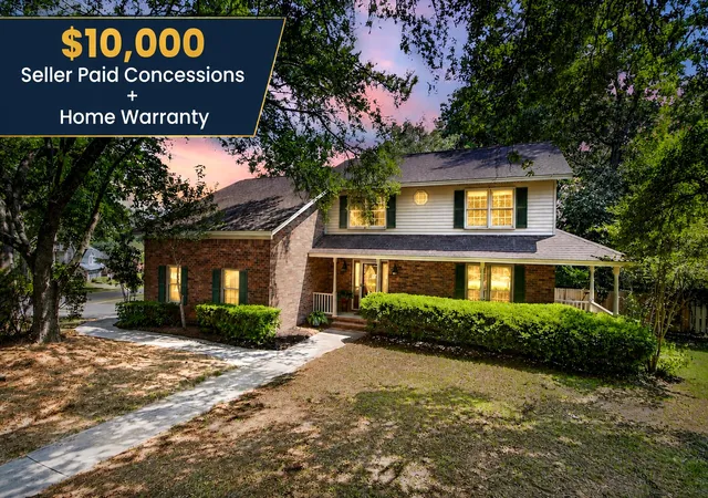 Photo 1 of Single family home for sale at 17 Plantation Cir, Summerville, SC 29485 | MLS# 26021862 | Listing updated on 2026-09-09