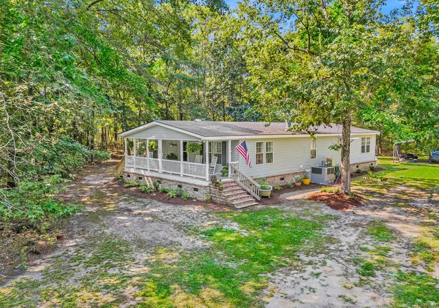 Photo 1 of Manufactured home for sale at 5610 Katy Hl Rd, Wadmalaw Island, SC 29487 | MLS# 26021928 | Listing updated on 2026-09-08