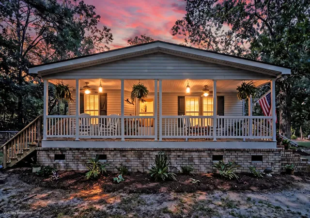 Photo 3 of Manufactured home for sale at 5610 Katy Hl Rd, Wadmalaw Island, SC 29487 | MLS# 26021928 | Listing updated on 2026-09-08