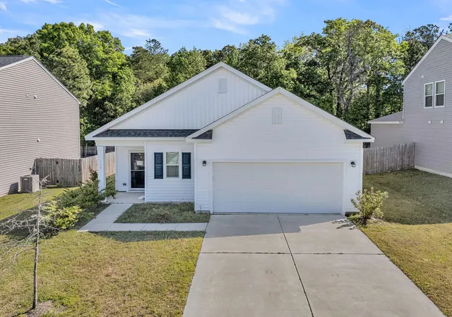 Homes for sale in Moncks Corner, SC | 160 Cypress Plantation Rd, Moncks Corner, SC 29461 | MLS# 26019660