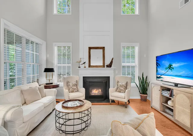 Photo 4 of Sale Pending at 255 Hundred Oaks Pkwy, Summerville, SC 29483 | MLS# 26021778 | Listing updated on 2026-09-18