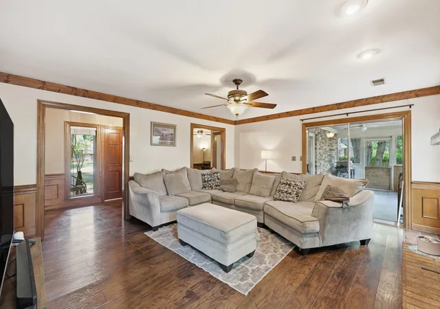 Photo 3 of Single family home for sale at 106 Boone Dr, Summerville, SC 29485 | MLS# 26015911 | Listing updated on 2026-08-27