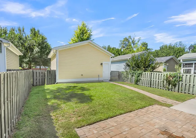 Photo 2 of Single family home for sale at 219 Lotz Dr, Summerville, SC 29483 | MLS# 26020875 | Listing updated on 2026-09-10