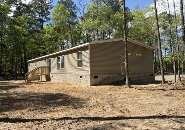 Homes for sale in Eutawville, SC | 115 Ash Hill Dr, Eutawville, SC 29048 | MLS# 26013480