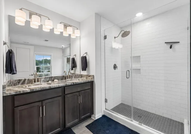Photo 3 of Single family home for sale at 1135 Oak Blf Ave, Charleston, SC 29492 | MLS# 26012897 | Listing updated on 2026-09-03