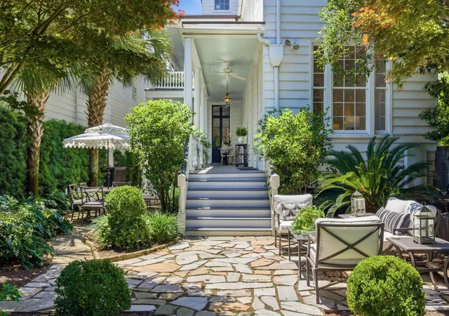 Homes for sale in Charleston, SC | 24 King St, Charleston, SC 29401 | MLS# 26014711