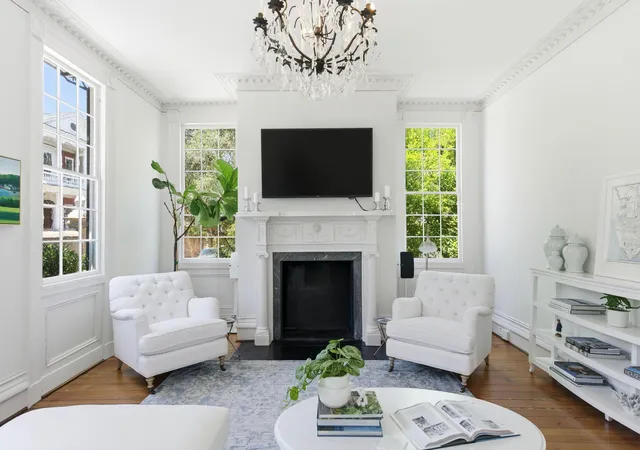 Homes for sale in Charleston, SC | 24 King St, Charleston, SC 29401 | MLS# 26014711