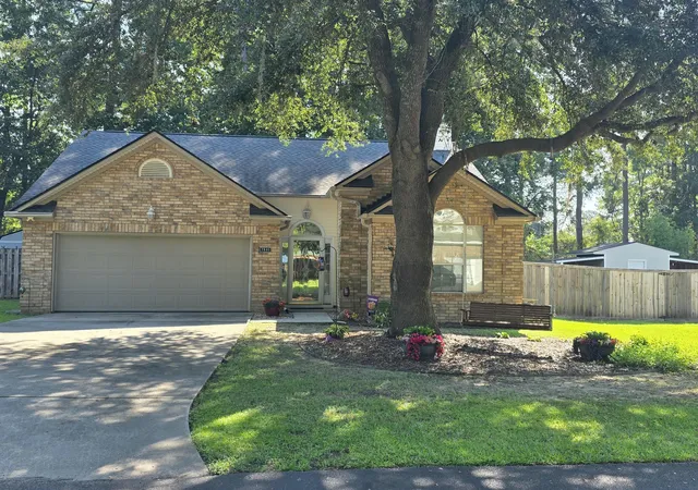 Photo 3 of Single family home for sale at 7841 Sabalridge Dr, North Charleston, SC 29418 | MLS# 26024096 | Listing updated on 2026-09-18