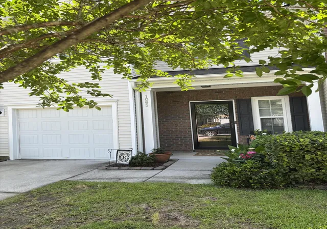Photo 1 of Townhouse for sale at 1065 Bennington Dr, Charleston, SC 29492 | MLS# 26014445 | Listing updated on 2026-09-09